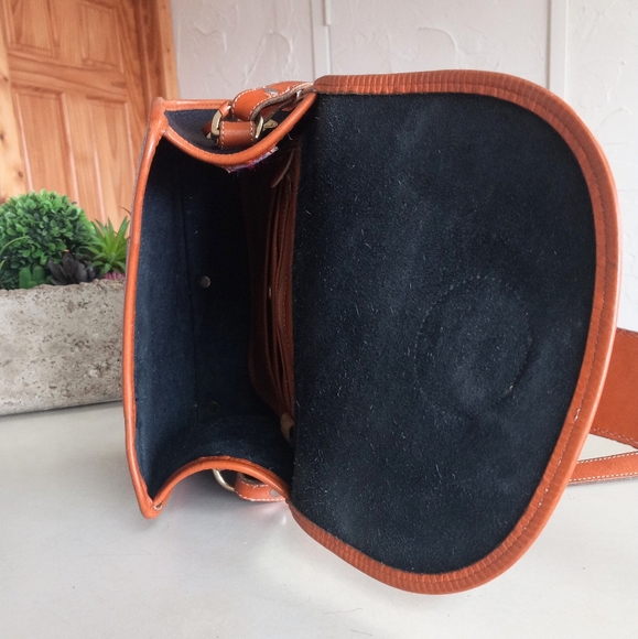 Dooney & Bourke Essex crossbody, Midnight Blue, 1993 - Picture 10 of 13